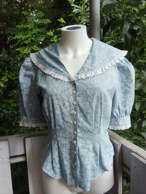 Vintage 90s Prairie Cottagecore Floral Coquette Top
